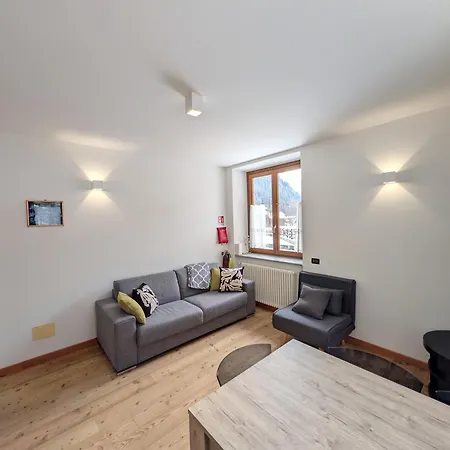 Apartment Ai Piedi Del Gigante - Valtournenche