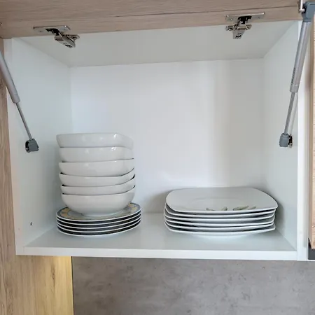 Ai Piedi Del Gigante - *