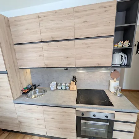 Ai Piedi Del Gigante - *