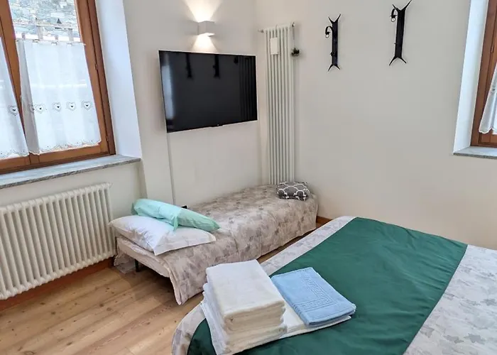 Apartment Ai Piedi Del Gigante - *