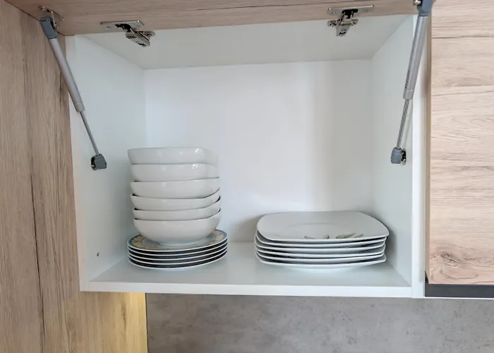 Ai Piedi Del Gigante - *