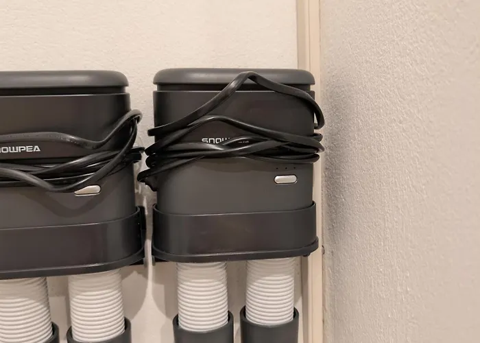 Ai Piedi Del Gigante - *